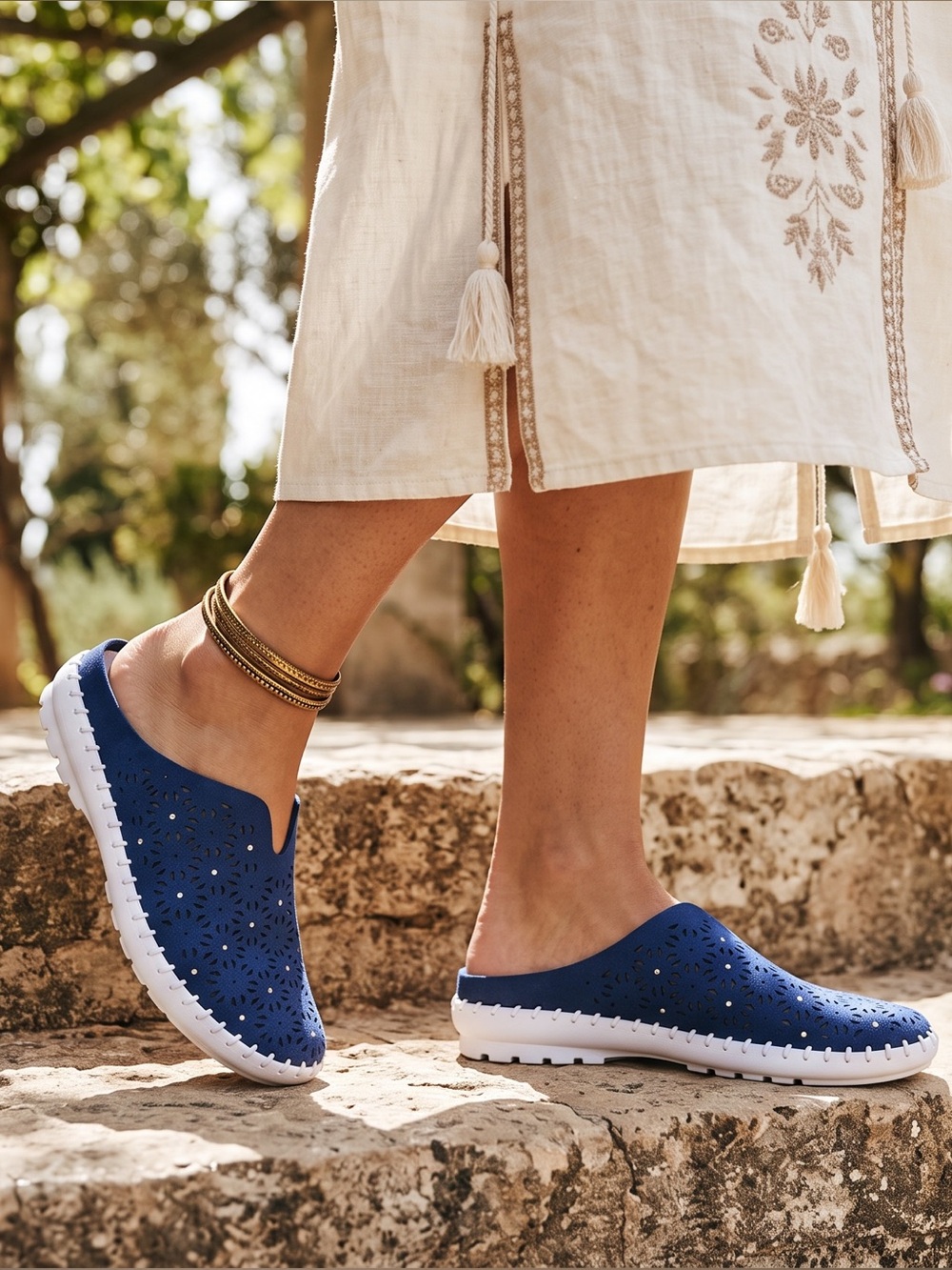 Bernie Mev Terry Navy Blue Leather Slip-On Mule with Laser Cut Floral EU37